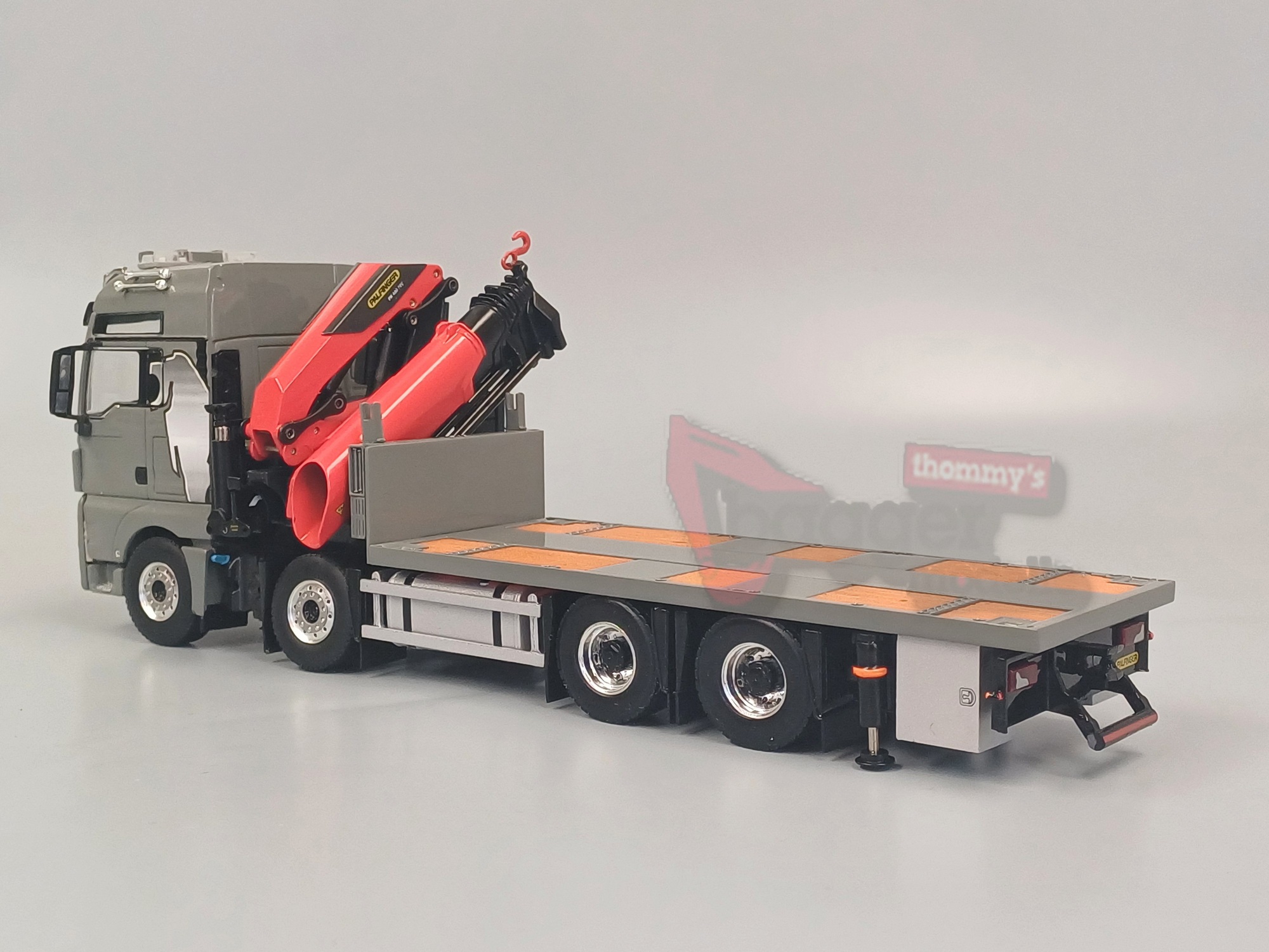 04-2216 - WSI - MAN TGX XXL Euro 6C mit Palfingerkran PK 480Tec und 20ft Container grau